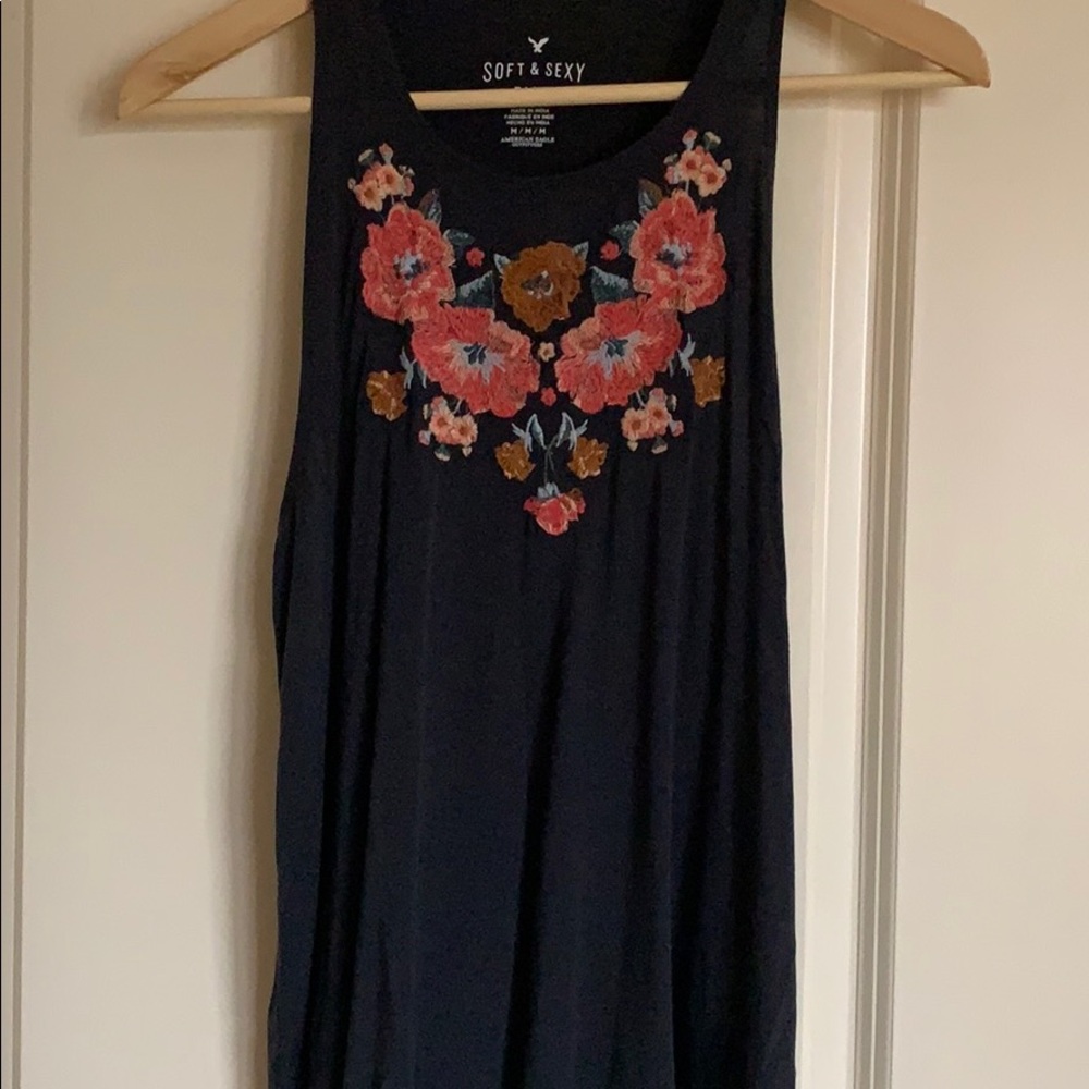 Soft and sexy American Eagle tank